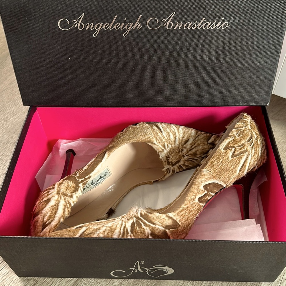 Angeleigh Anastasio Carla pony stiletto 36 brown